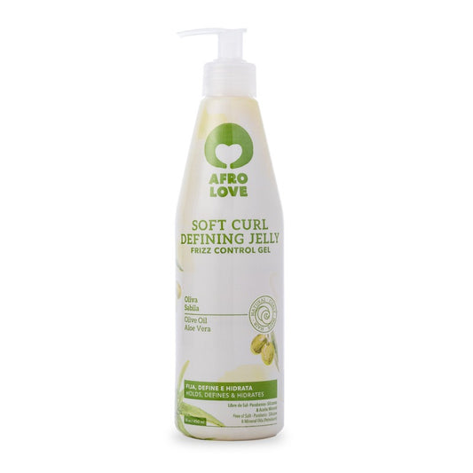  Soy Soft Curl de Afro Love, la crema suave y cremosa que adora los crespos definidos, sin frizz y con brillo. Mi fórmula contiene aceite de oliva y aloe vera. No te preocupes, no dejaré tu cabello rígido si encuentras la cantidad adecuada. Puedes mezclarme con agua, tu crema de peinar favorita o usarme por sí sola. Si estás en transición, te enamorarás de mí. Descubre cómo lucir unos crespos hermosos con mi cuidado especializado.