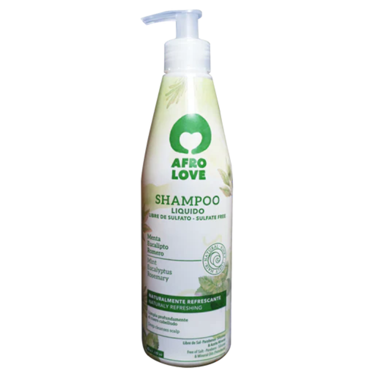 Soy el Shampoo Sulfate Free, amante de la menta, el eucalipto y el romero. Mi poder de limpieza y refrescamiento es profundo. Si tienes cuero cabelludo graso, soy perfecto para ti. Si eres crespa, alterna mi uso con tu shampoo habitual, ya que no es recomendable aplicarme a diario para evitar resecar tu cuero cabelludo y hebra capilar. Úsame cuando necesites una limpieza profunda y revitalizante.